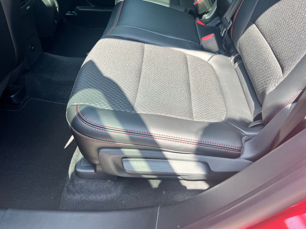 2025 Ford Escape ST-Line photo 15
