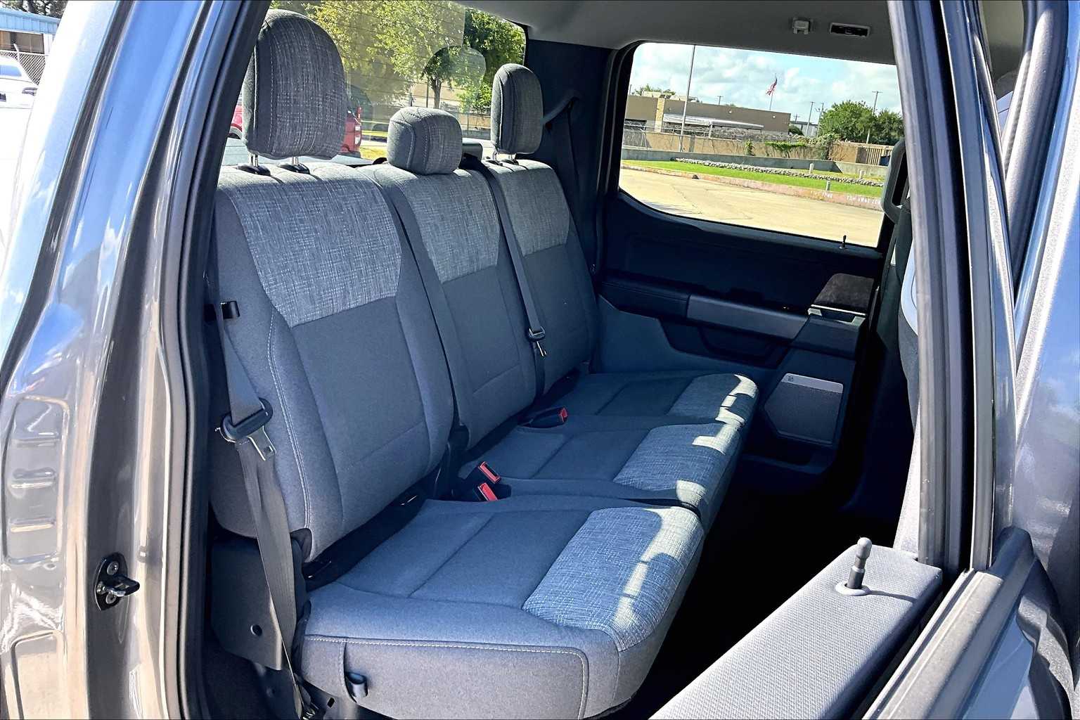 2021 Ford F-150 XLT photo 19