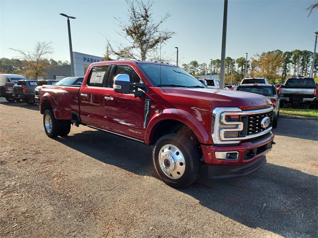 2025 Ford F-450 Super Duty Platinum