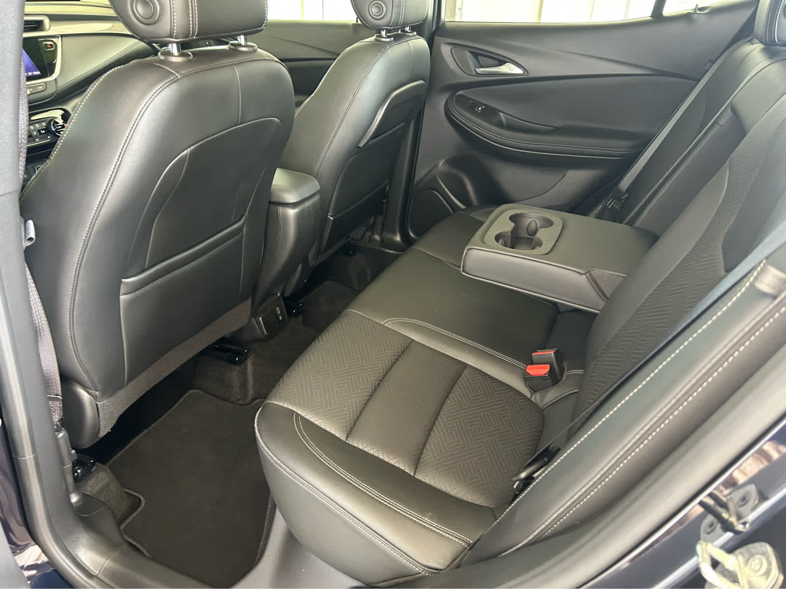 2021 Buick Encore GX Essence photo 25