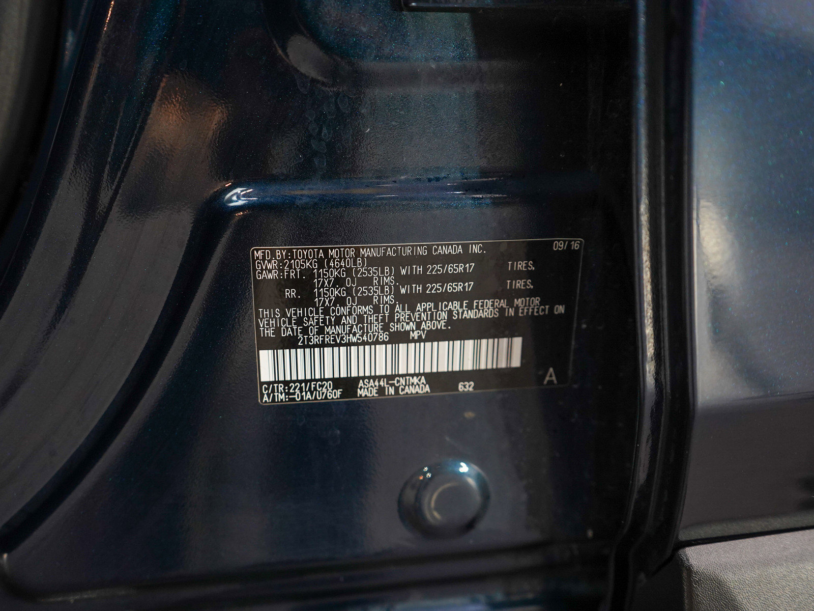 2017 Toyota RAV4 XLE photo 26