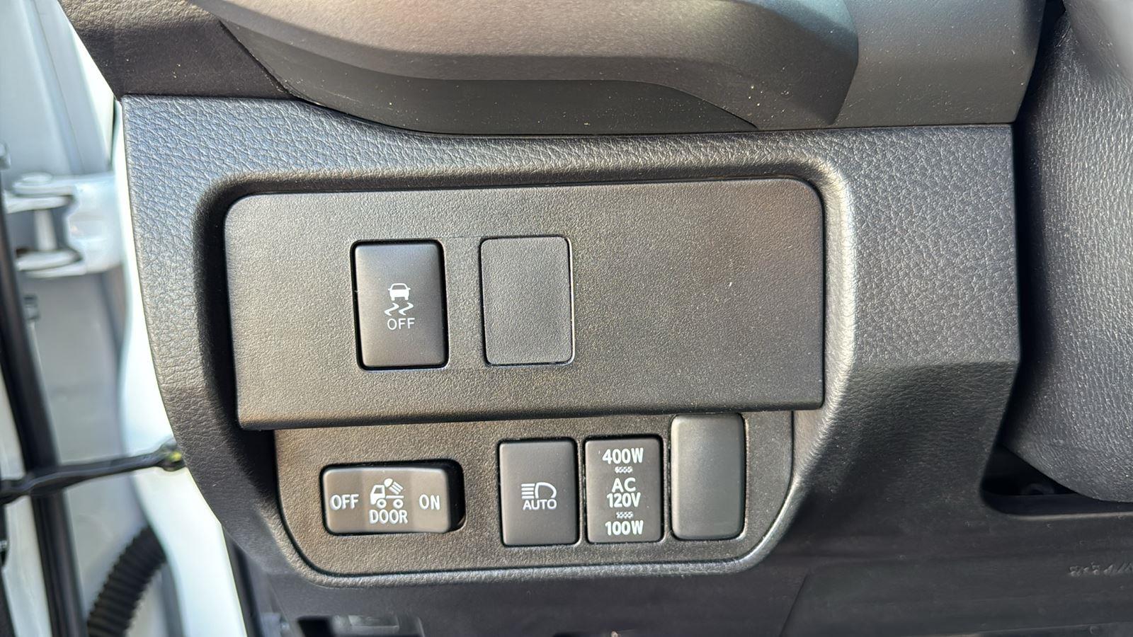 2023 Toyota Tacoma TRD Sport Double Cab photo 11