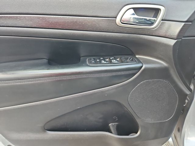 2018 Jeep Grand Cherokee Altitude photo 22