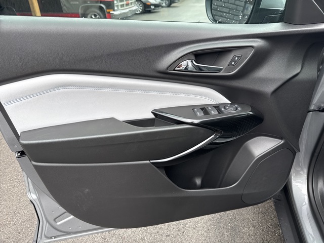 2026 Chevrolet Trax LT photo 18