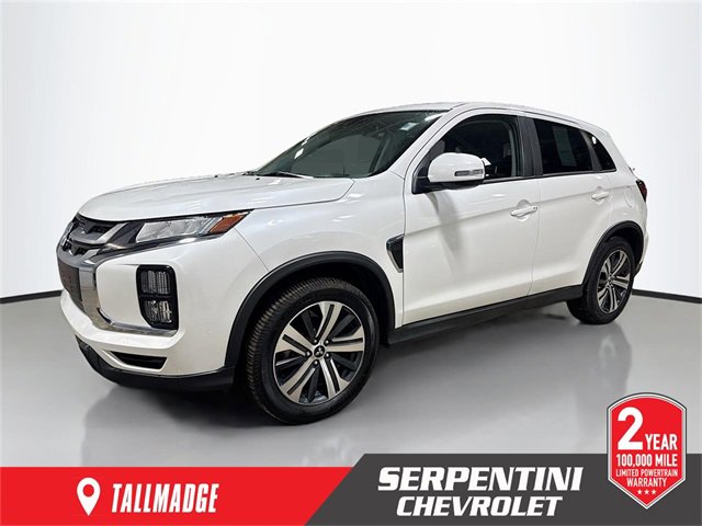 2021 Mitsubishi Outlander Sport SE's photo