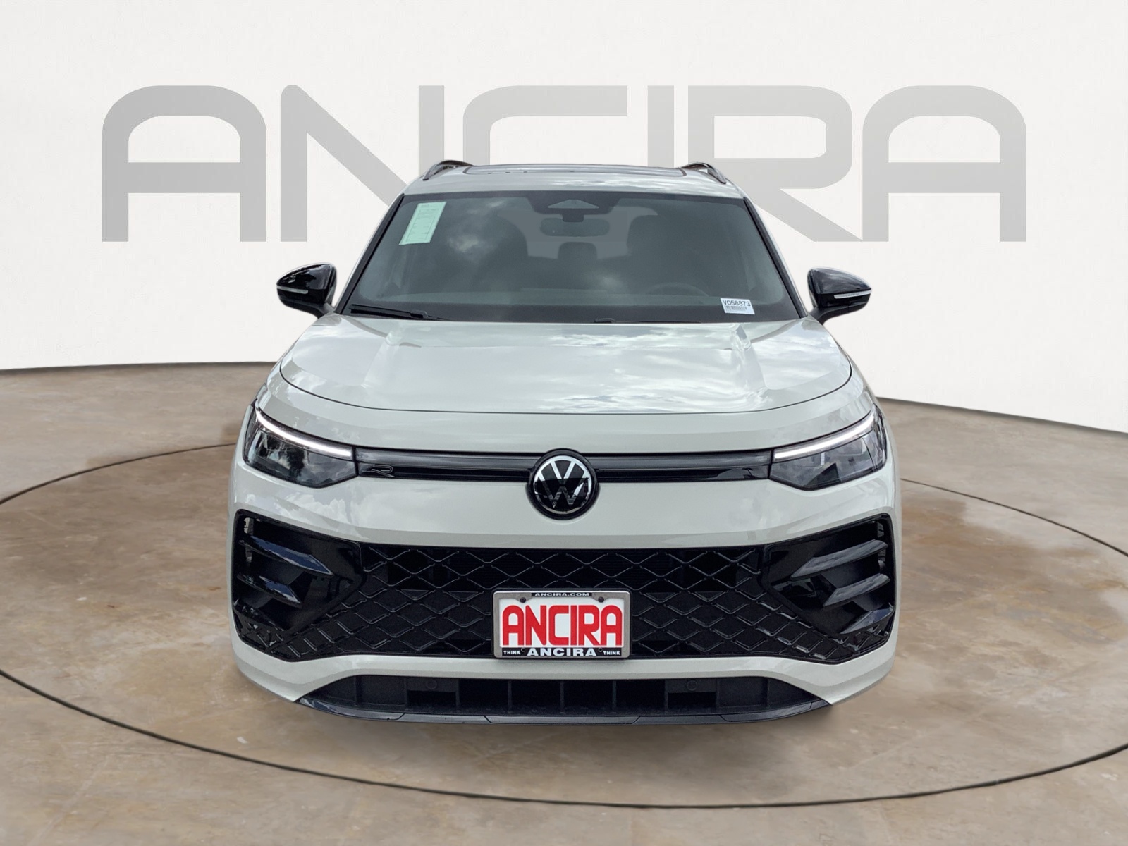 2025 Volkswagen Tiguan SE R-Line Black photo 2