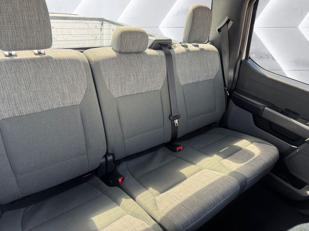 2023 Ford F-150 XLT photo 16