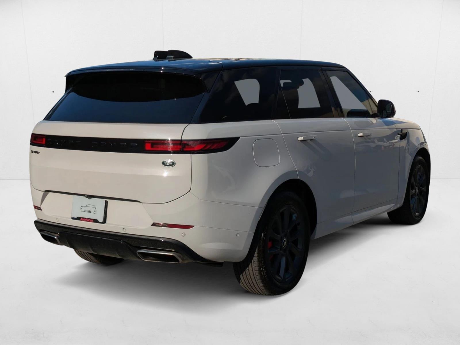 2023 Land Rover Range Rover Sport SE photo 3