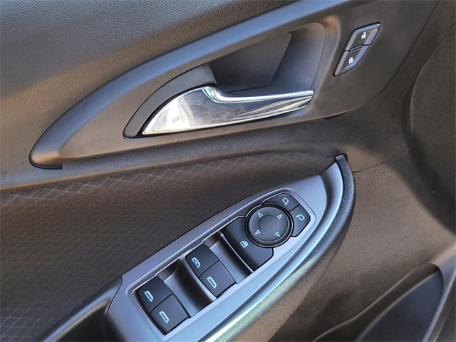 2022 Chevrolet Malibu 1LT photo 16