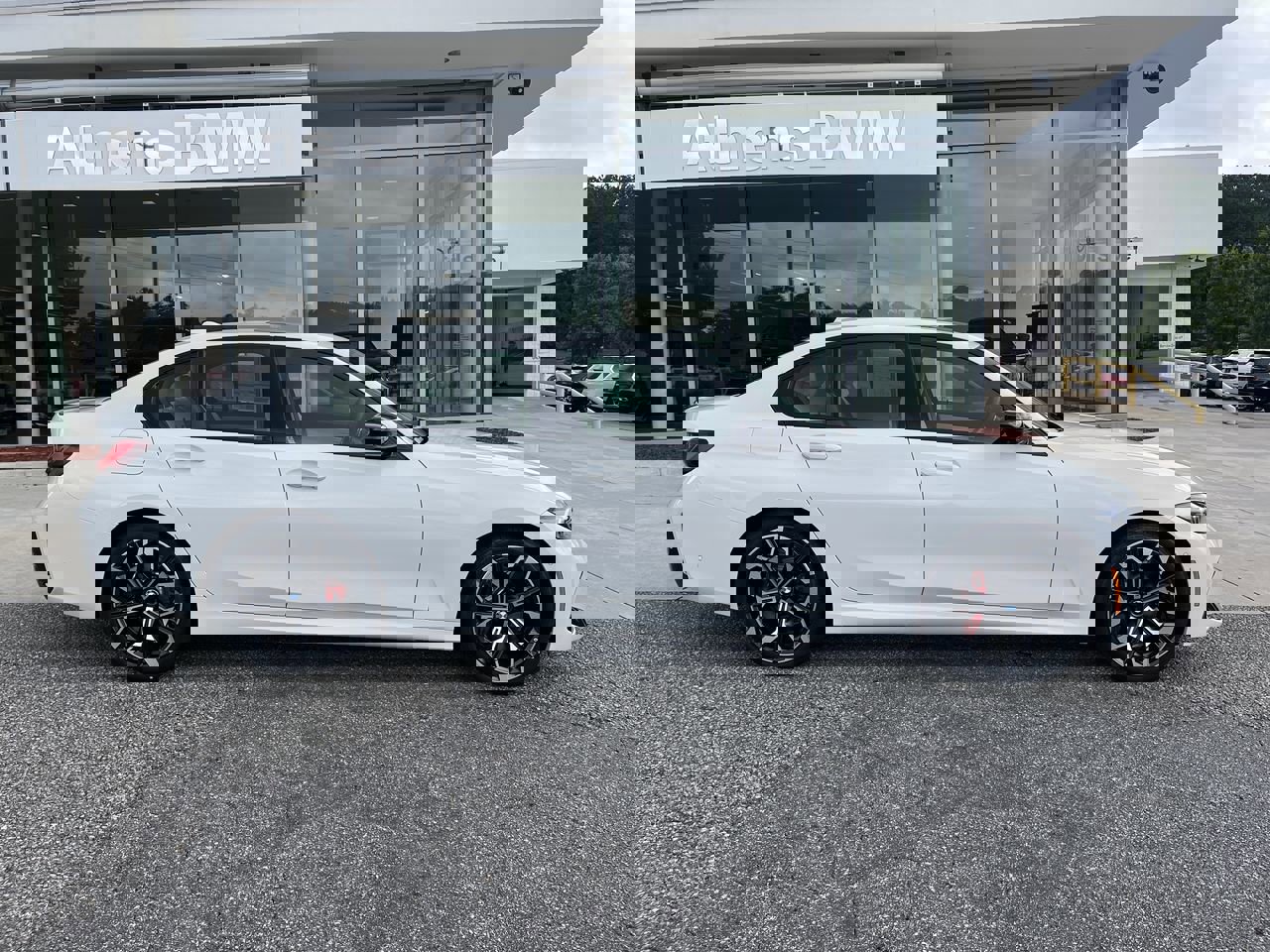 2025 Bmw 330i photo 9