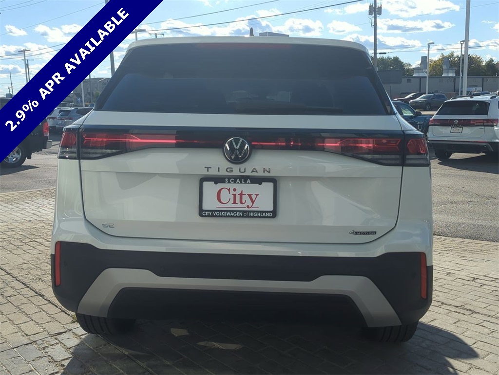 2025 Volkswagen Tiguan SE photo 3