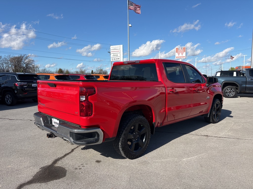 2021 Chevrolet Silverado 1500 LT Texas Edition photo 3