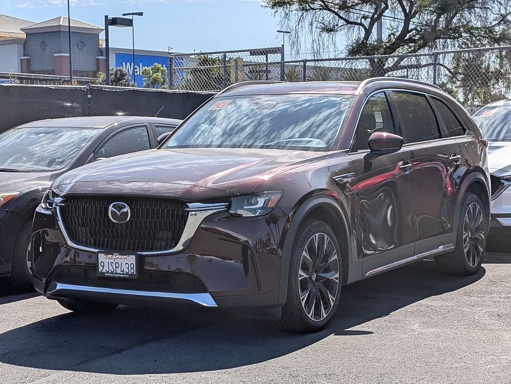 2024 Mazda CX-90 Premium photo 3