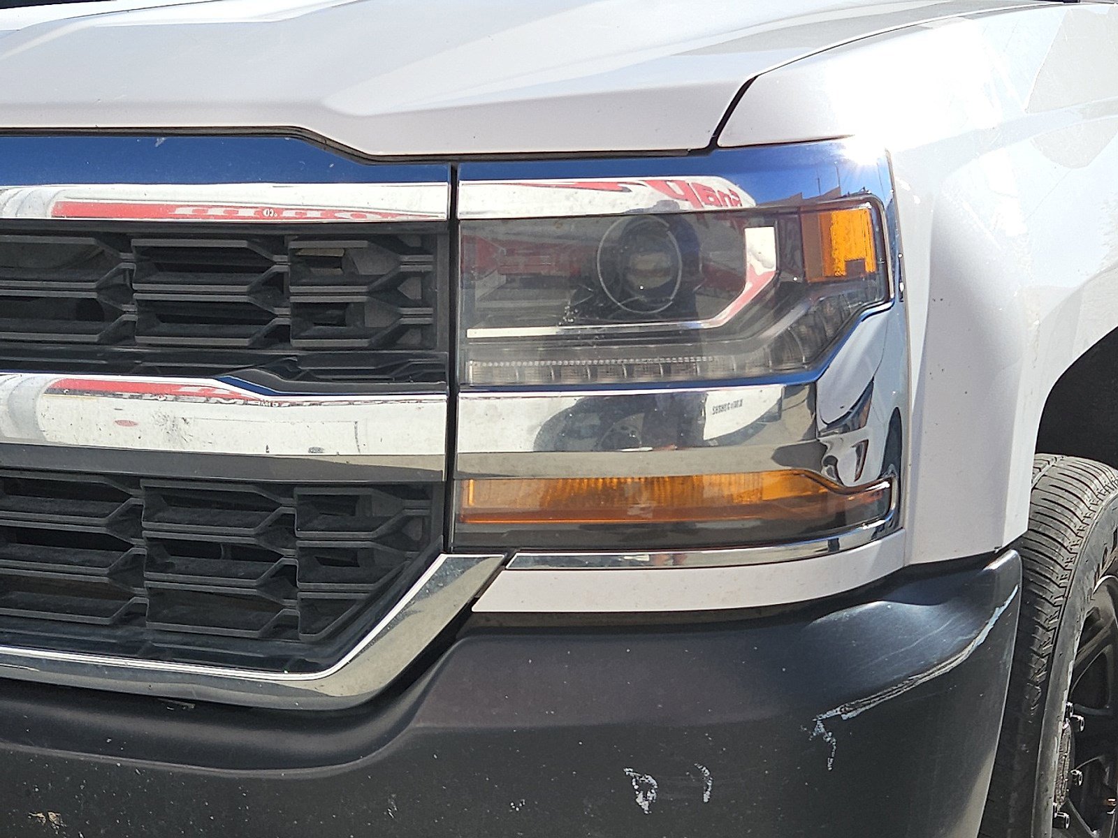 2018 Chevrolet Silverado Work Truck LS Base photo 3