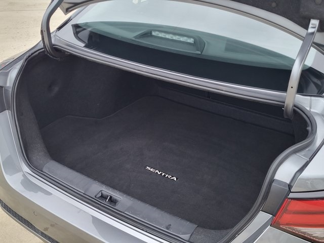 2024 Nissan Sentra SV photo 5