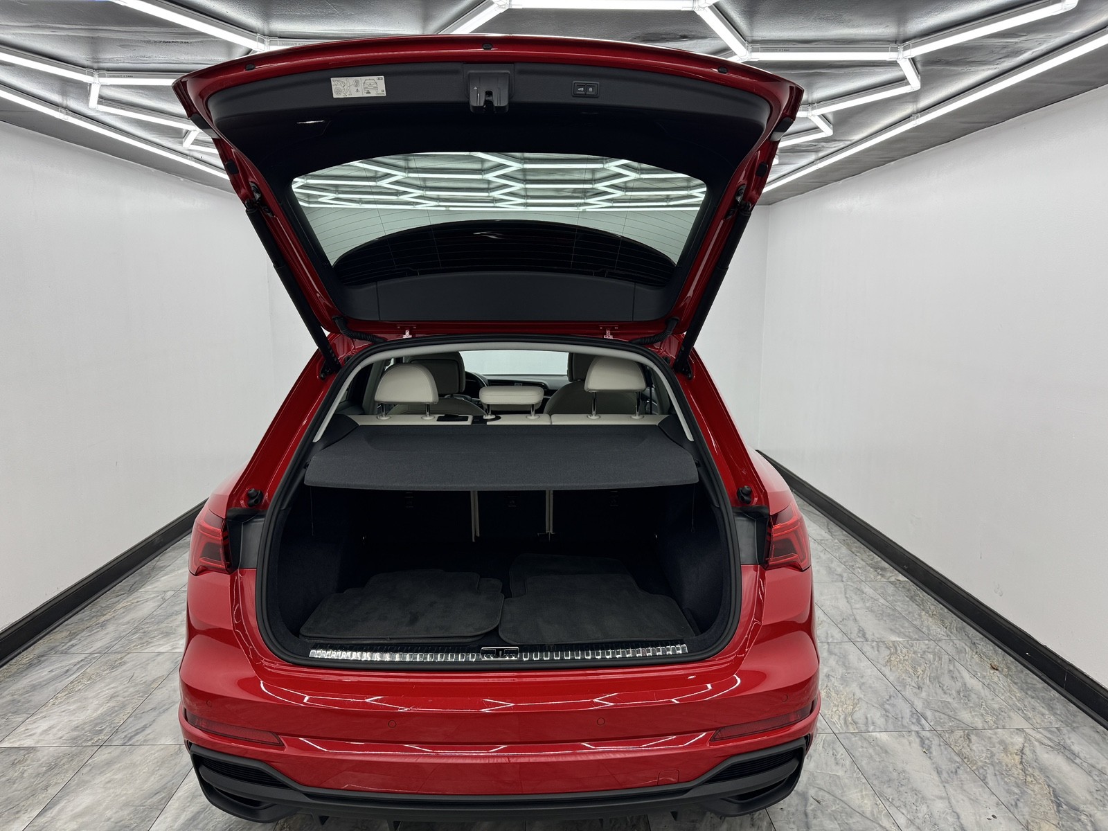 2024 Audi Q3 S line Premium photo 4