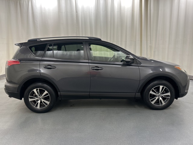 2018 Toyota RAV4 XLE photo 7