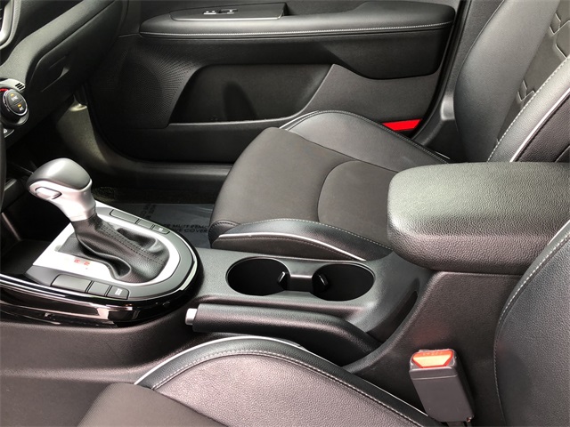 2023 Kia Forte GT-Line photo 18