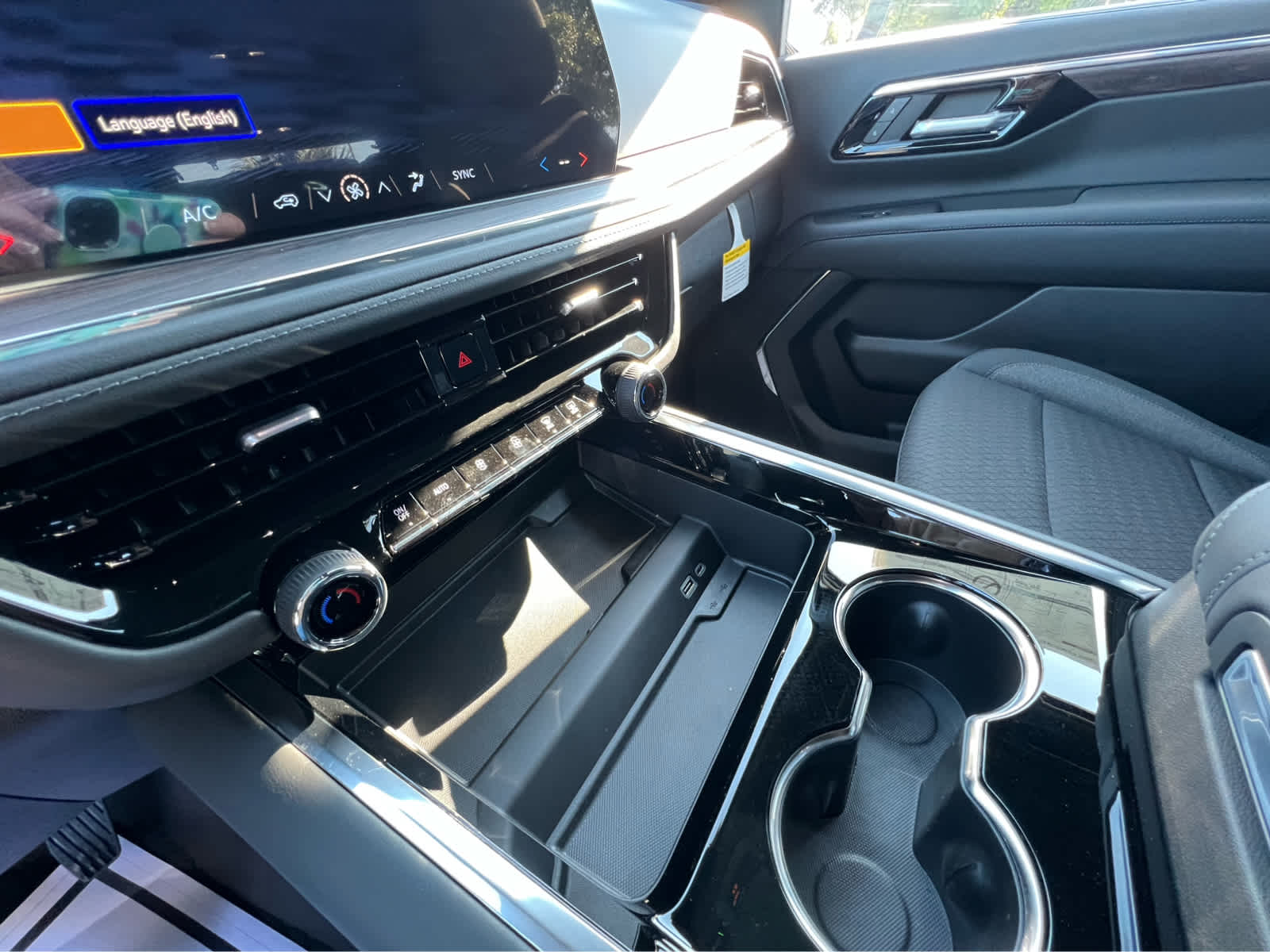 2025 Chevrolet Tahoe LS photo 14