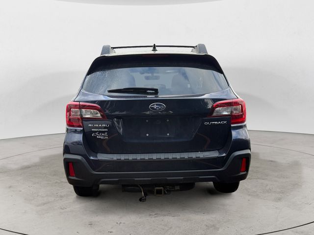 2018 Subaru Outback 2.5i Premium photo 3