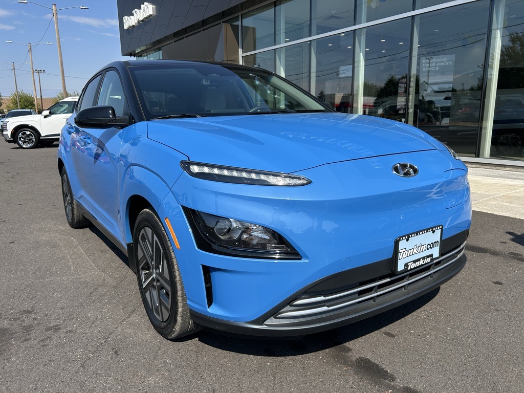 Certified 2022 Hyundai Kona EV SEL with VIN KM8K23AG2NU157766 for sale in Gresham, OR
