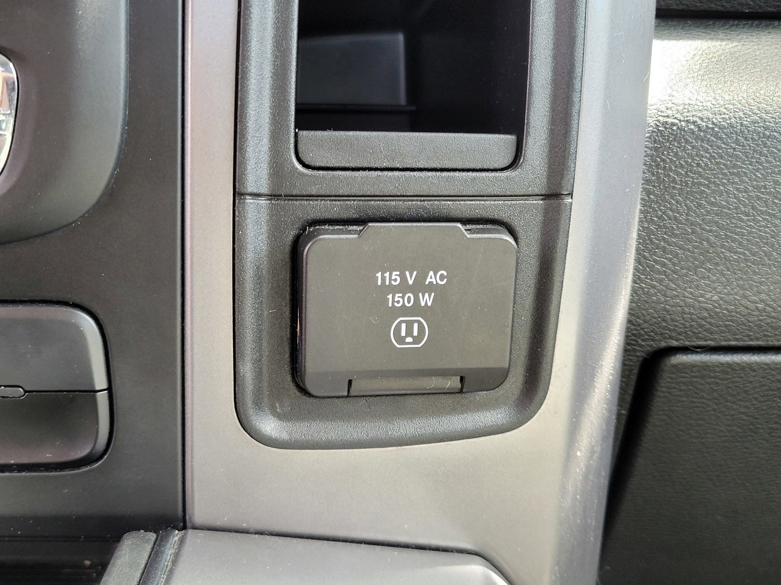 2023 Ram 1500 Classic SLT photo 20