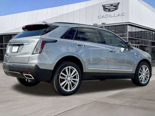 2025 Cadillac XT5 Sport photo 2