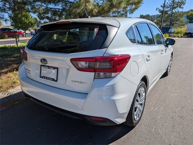 2023 Subaru Impreza Base photo 3