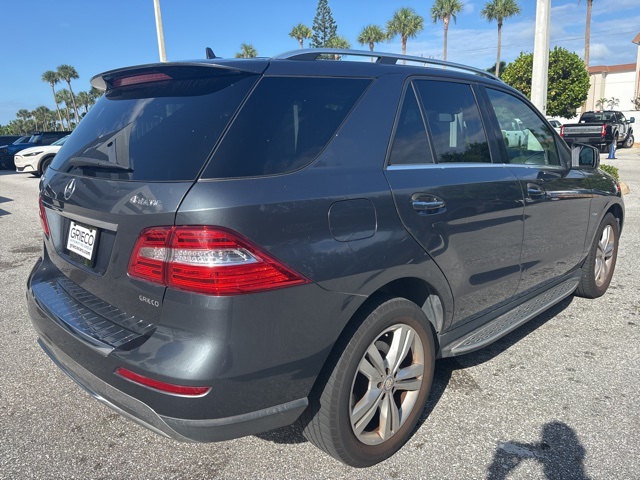 2012 Mercedes Benz ML 350 4MATIC photo 3