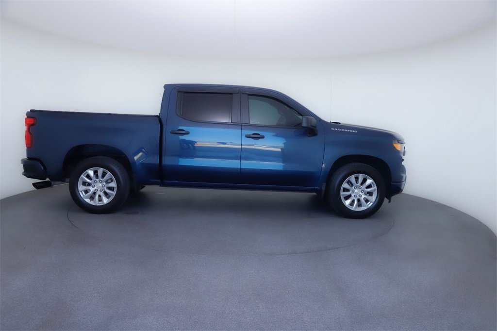 2022 Chevrolet Silverado 1500 Custom photo 8