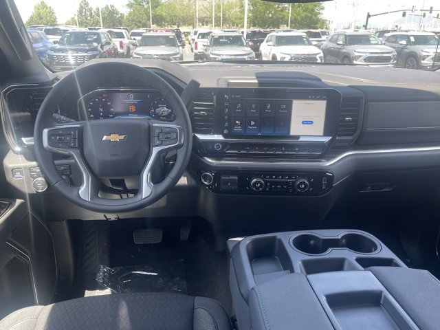 2025 Chevrolet Silverado 1500 LT photo 28