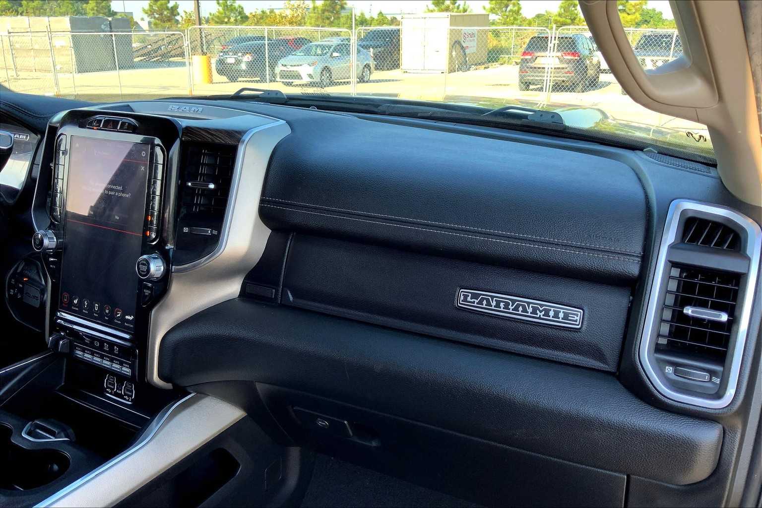 2021 Ram 2500 Laramie photo 17