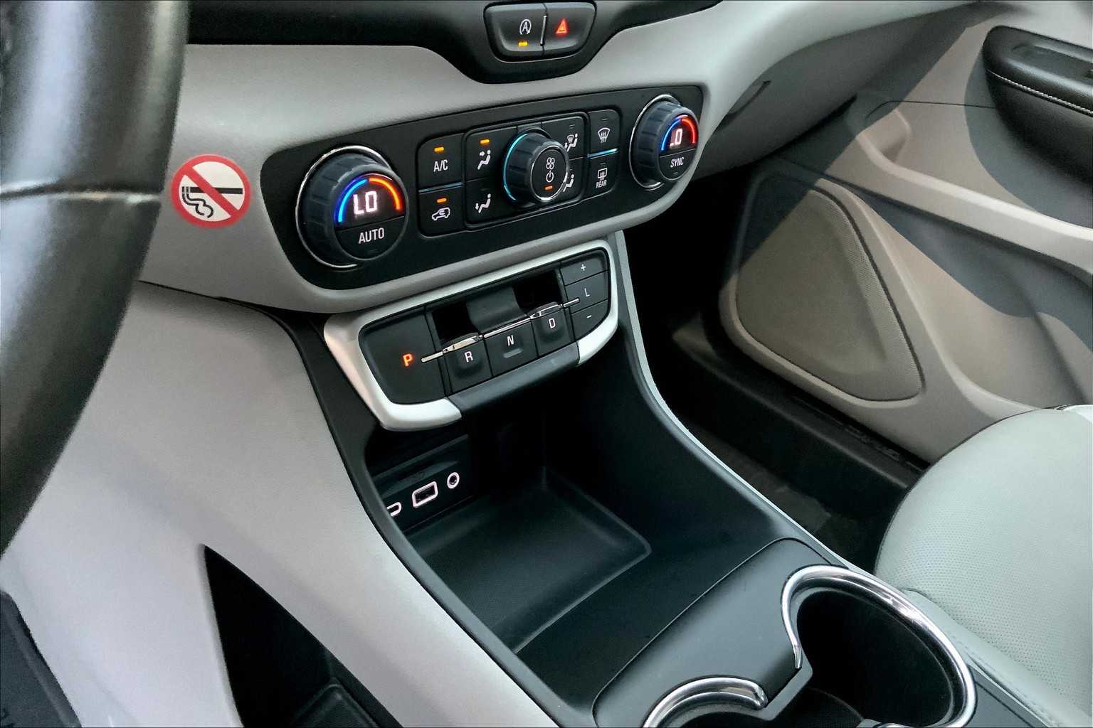 2023 Gmc Terrain SLT photo 15