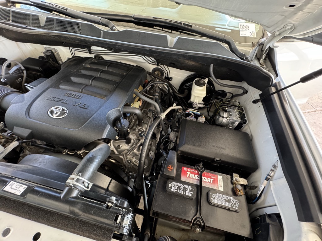 2018 Toyota Tundra Limited photo 38
