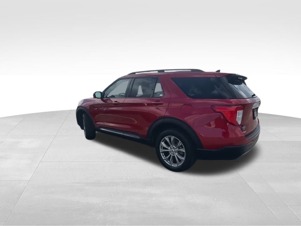 2022 Ford Explorer XLT photo 7