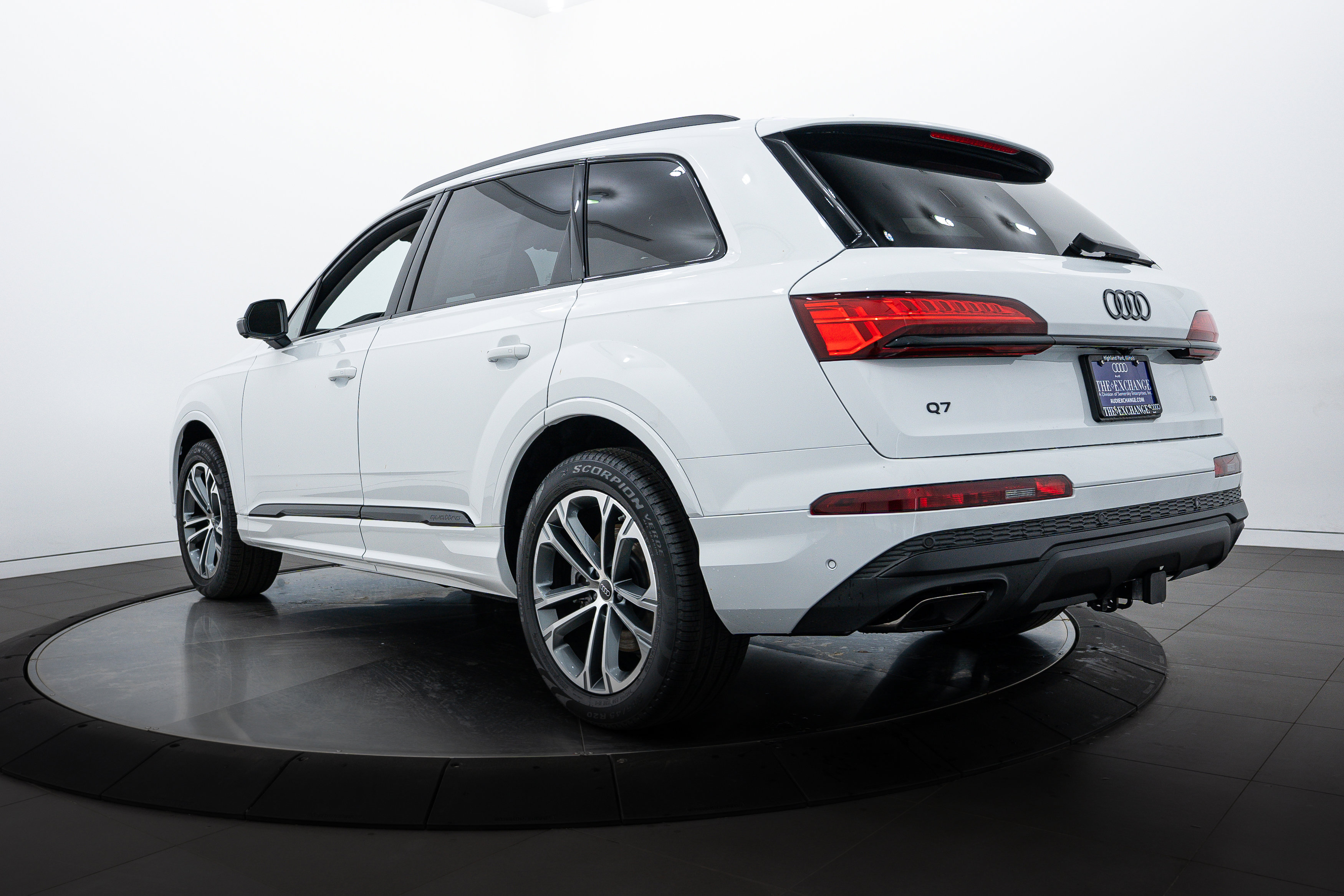2025 Audi Q7 Premium Plus photo 3