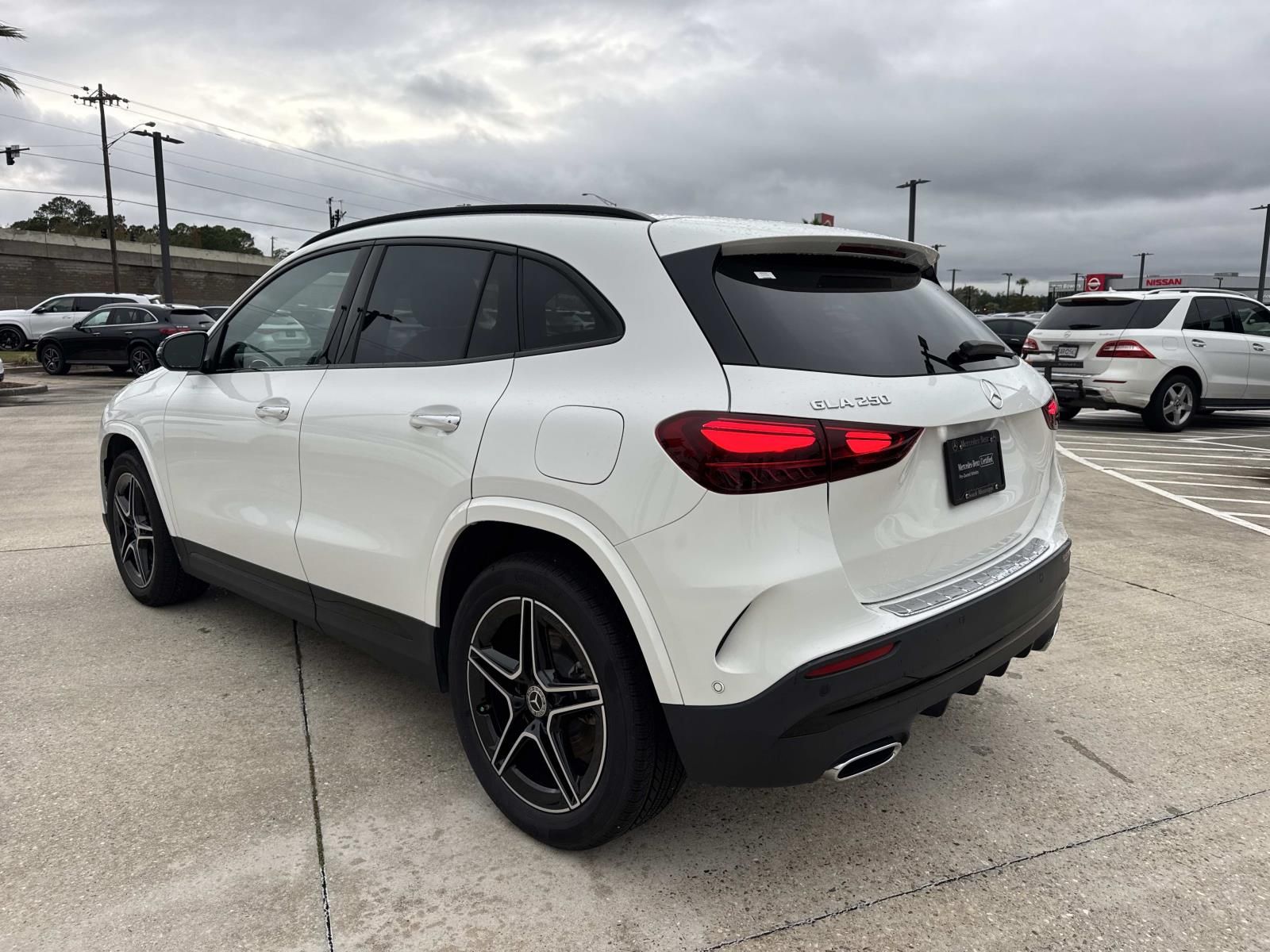 2025 Mercedes Benz GLA 250 photo 4
