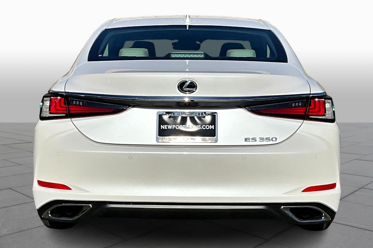 2025 Lexus ES 350 photo 4