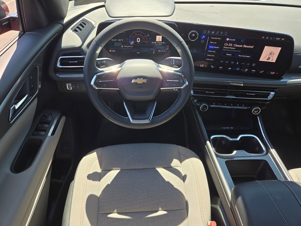 2026 Chevrolet Traverse photo 9