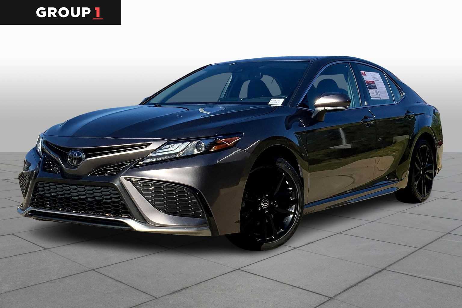 2024 Toyota Camry XSE's photo