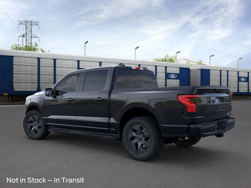 2025 Ford F-150 Lightning photo 4