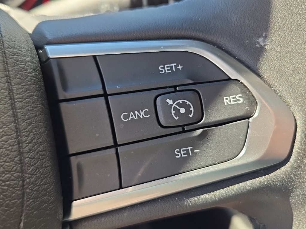 2024 Jeep Compass Latitude photo 17