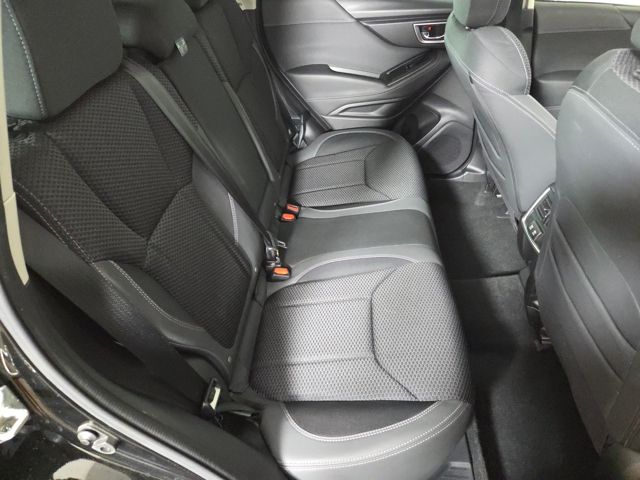 2022 Subaru Forester Premium photo 21