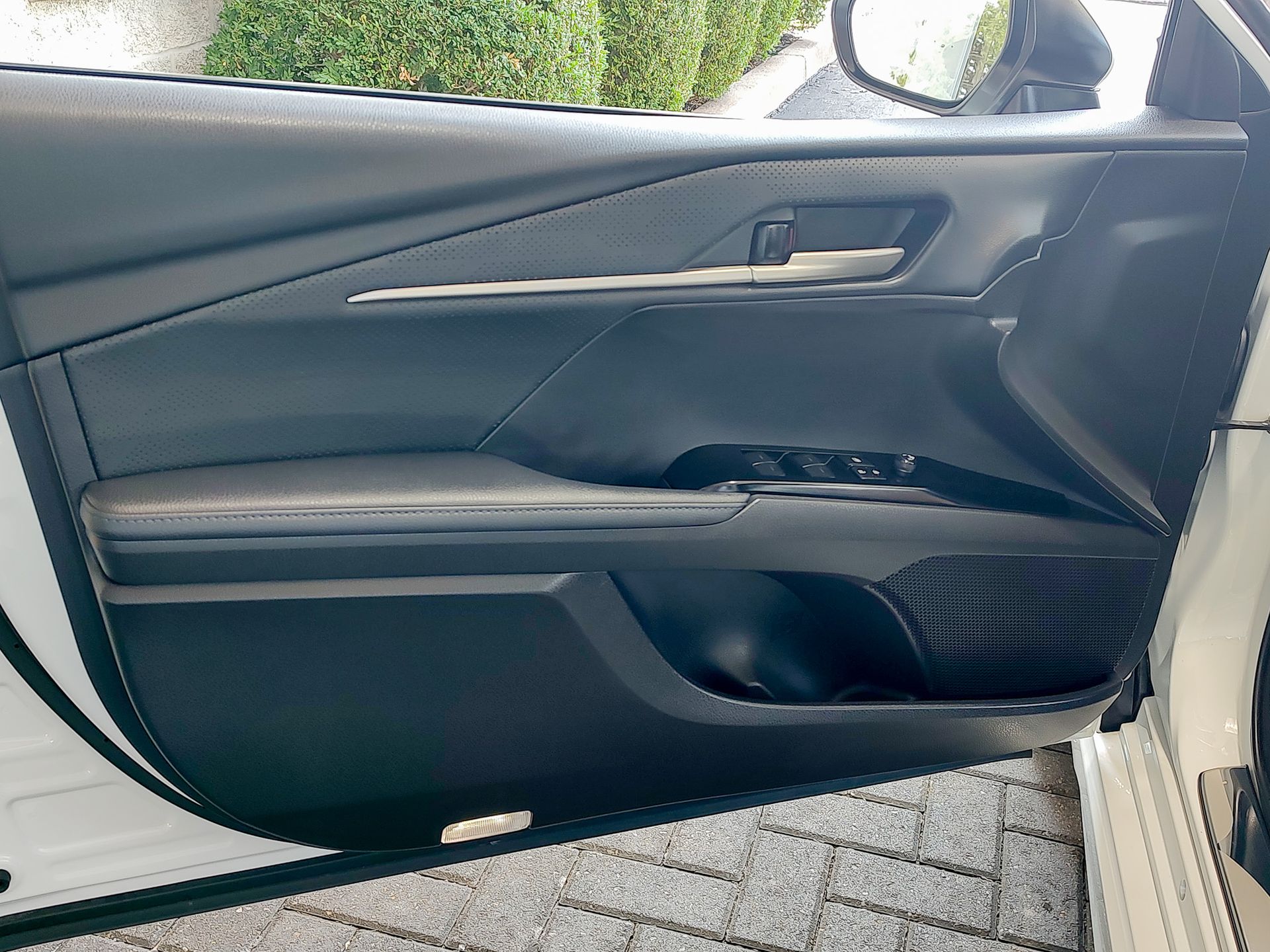 2025 Toyota Camry XSE photo 12