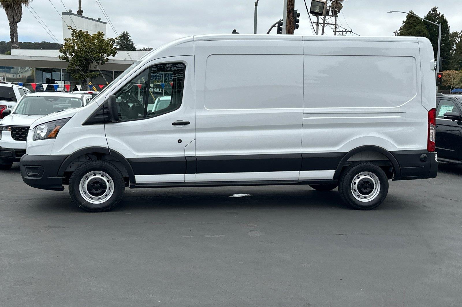 2025 Ford Transit Cargo Van photo 2