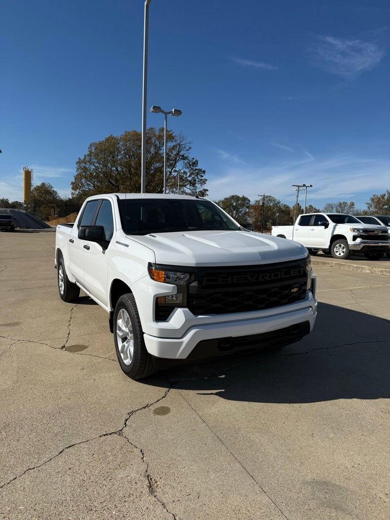 2026 Chevrolet Silverado 1500 Custom photo 4