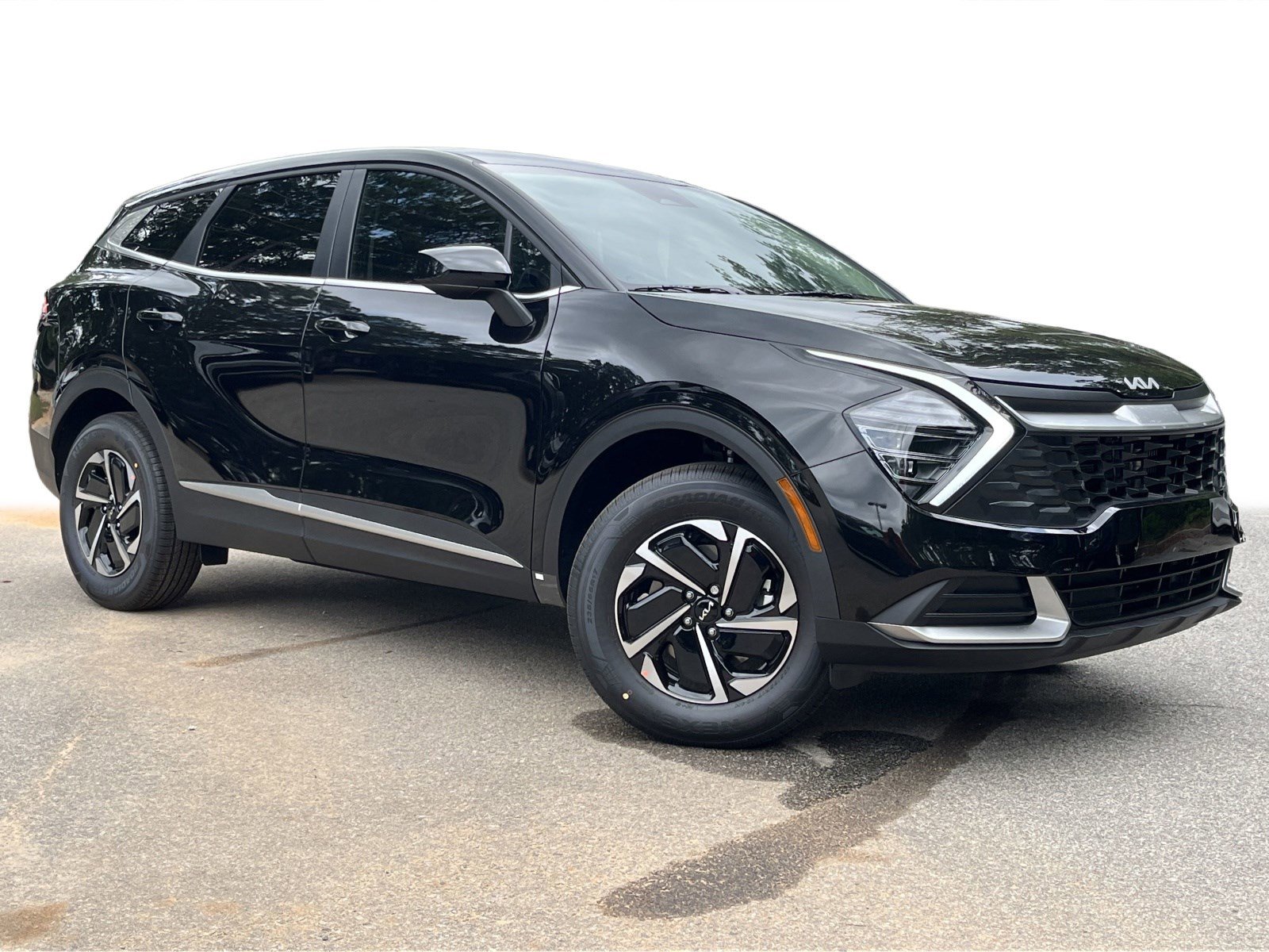 2025 Kia Sportage Hybrid LX photo 2