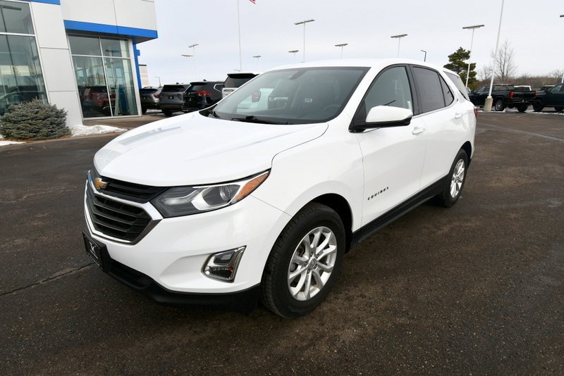 Used 2019 Chevrolet Equinox LT with VIN 2GNAXUEV5K6103668 for sale in North Branch, Minnesota