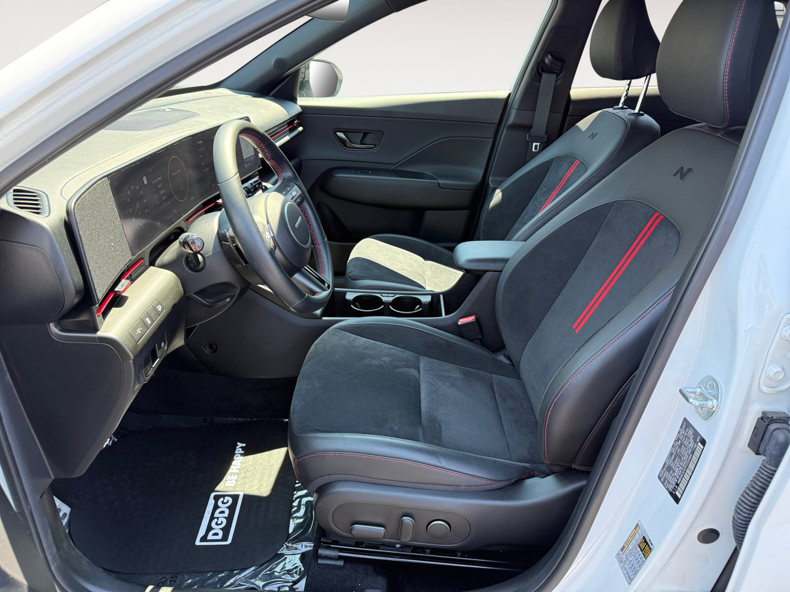 2024 Hyundai Kona N Line photo 9