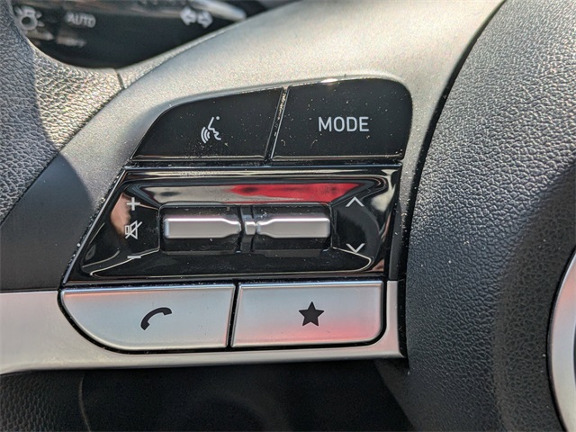 2024 Hyundai Elantra SEL photo 23